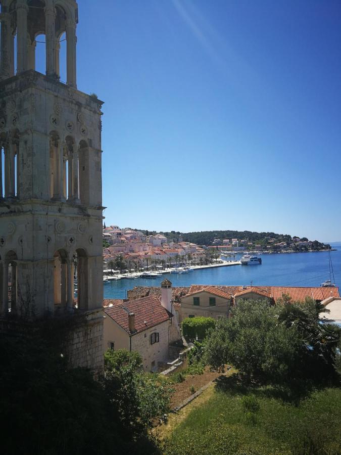 Stella Maris - Penthouse, Hvar Appartement Hvar Town Buitenkant foto