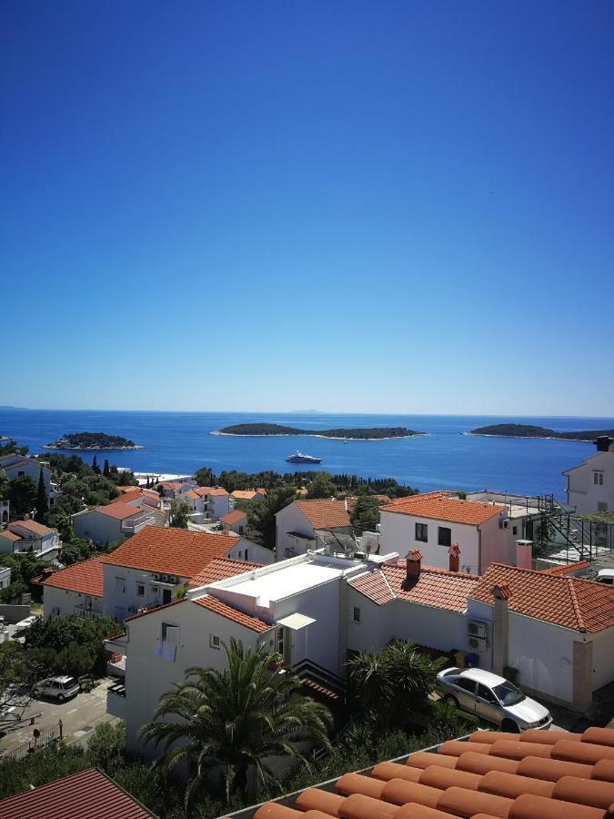 Stella Maris - Penthouse, Hvar Appartement Hvar Town Buitenkant foto